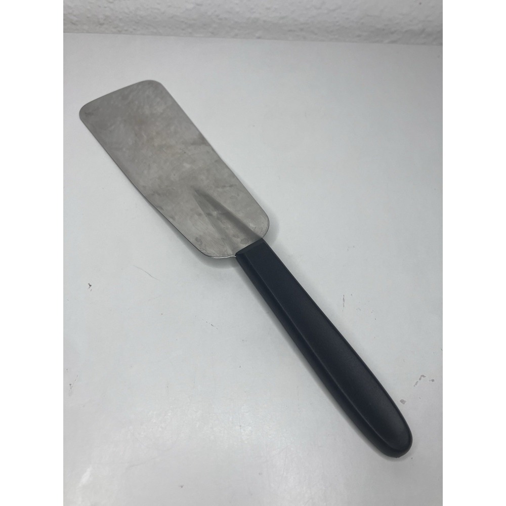 Fat Daddio's Spatula, 2.5 Inch, Angled Cookie, Black, Silver